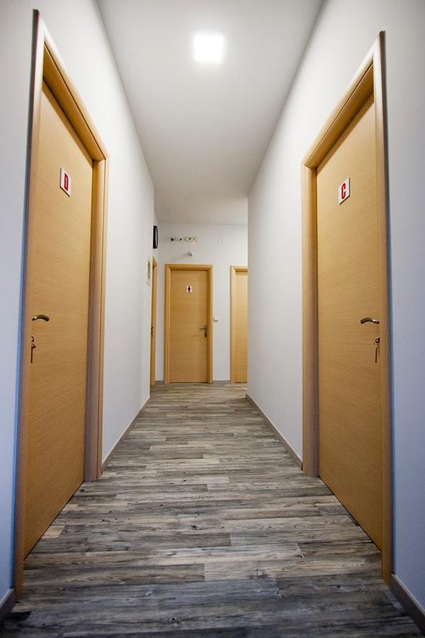 Meteora Central Hostel Калампака Екстериор снимка