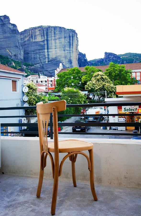 Meteora Central Hostel Калампака Екстериор снимка
