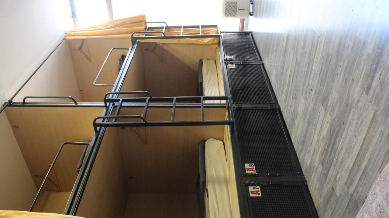 Meteora Central Hostel Калампака Екстериор снимка