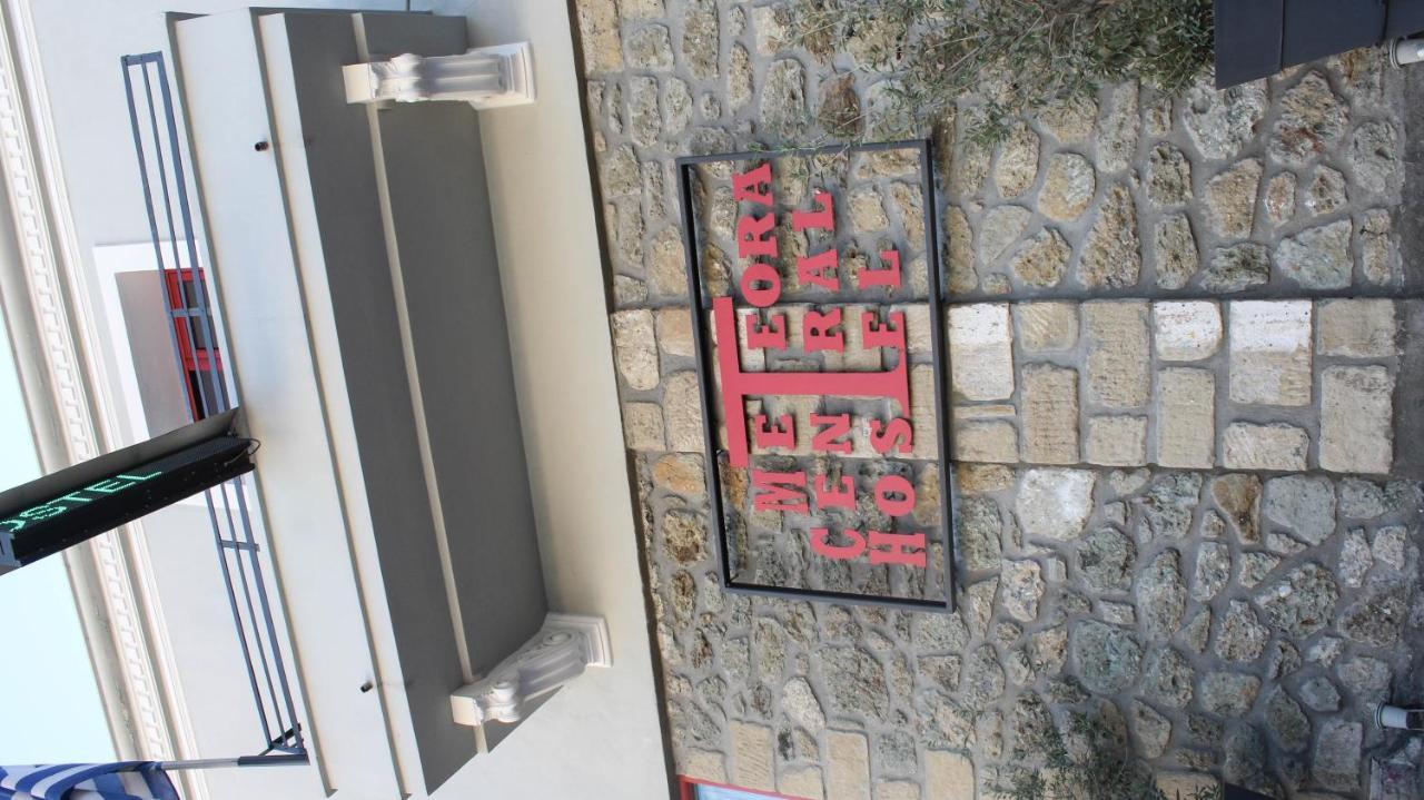 Meteora Central Hostel Калампака Екстериор снимка