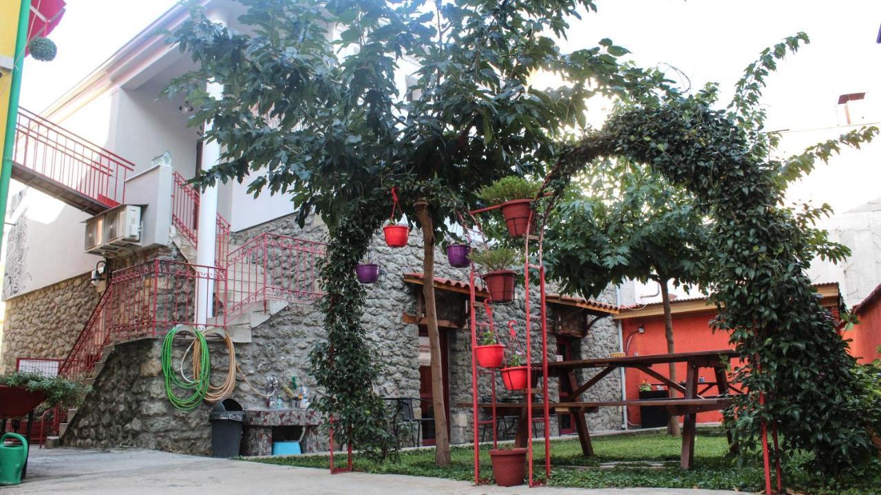 Meteora Central Hostel Калампака Екстериор снимка
