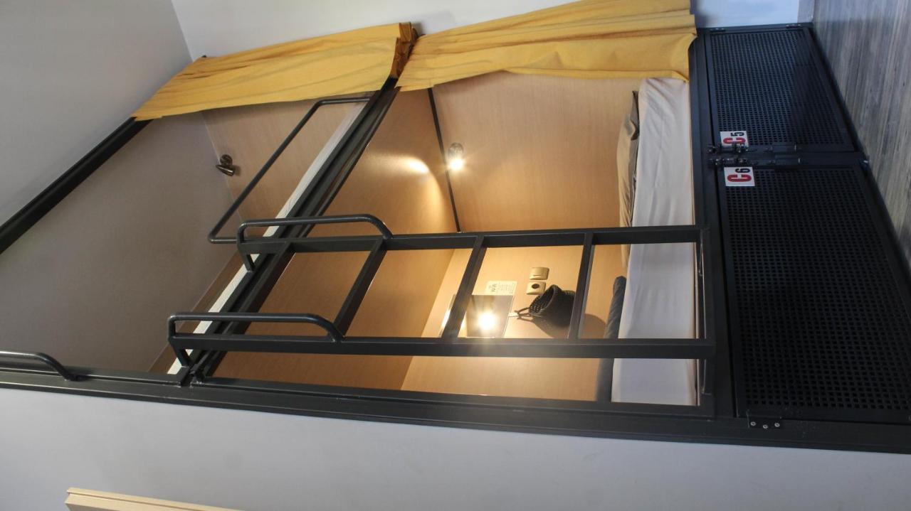 Meteora Central Hostel Калампака Екстериор снимка