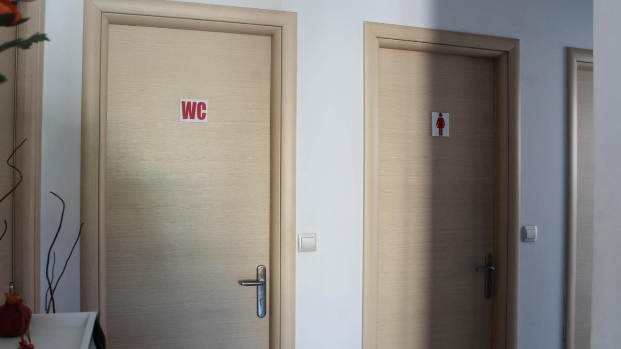 Meteora Central Hostel Калампака Екстериор снимка