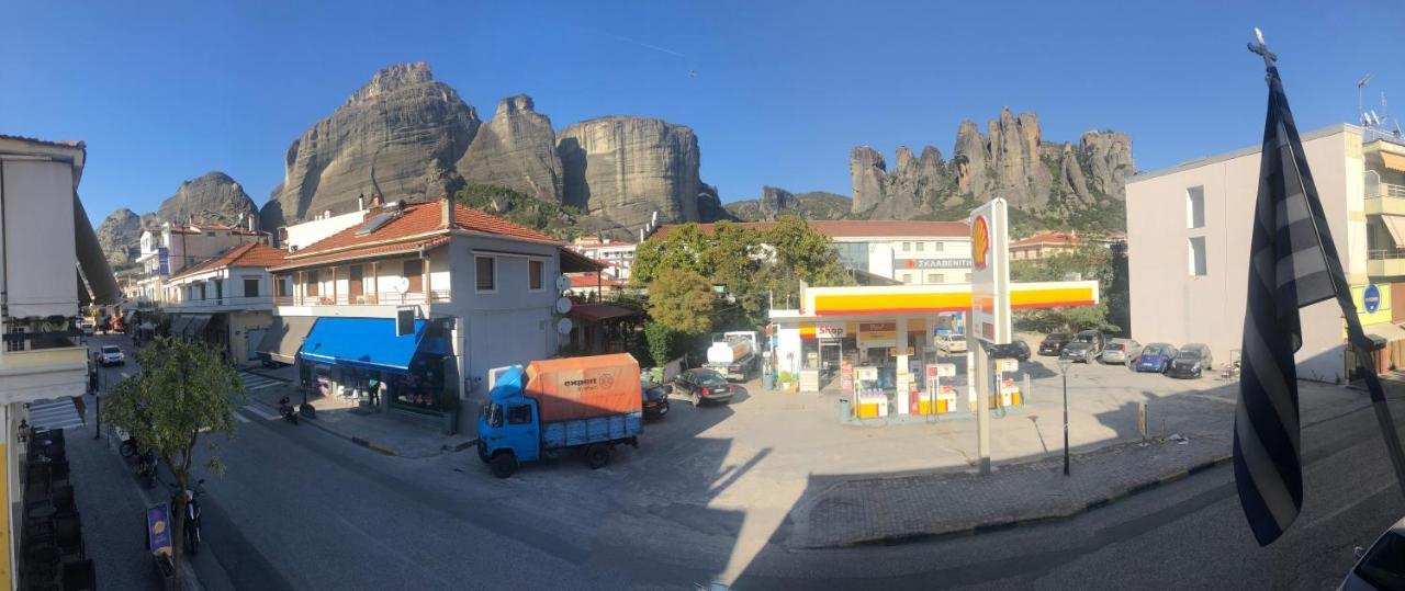 Meteora Central Hostel Калампака Екстериор снимка